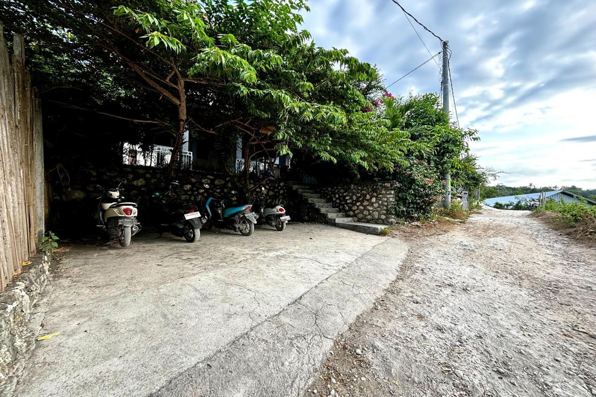 Hostel Bukit Sangcure Toyapakeh Екстериор снимка