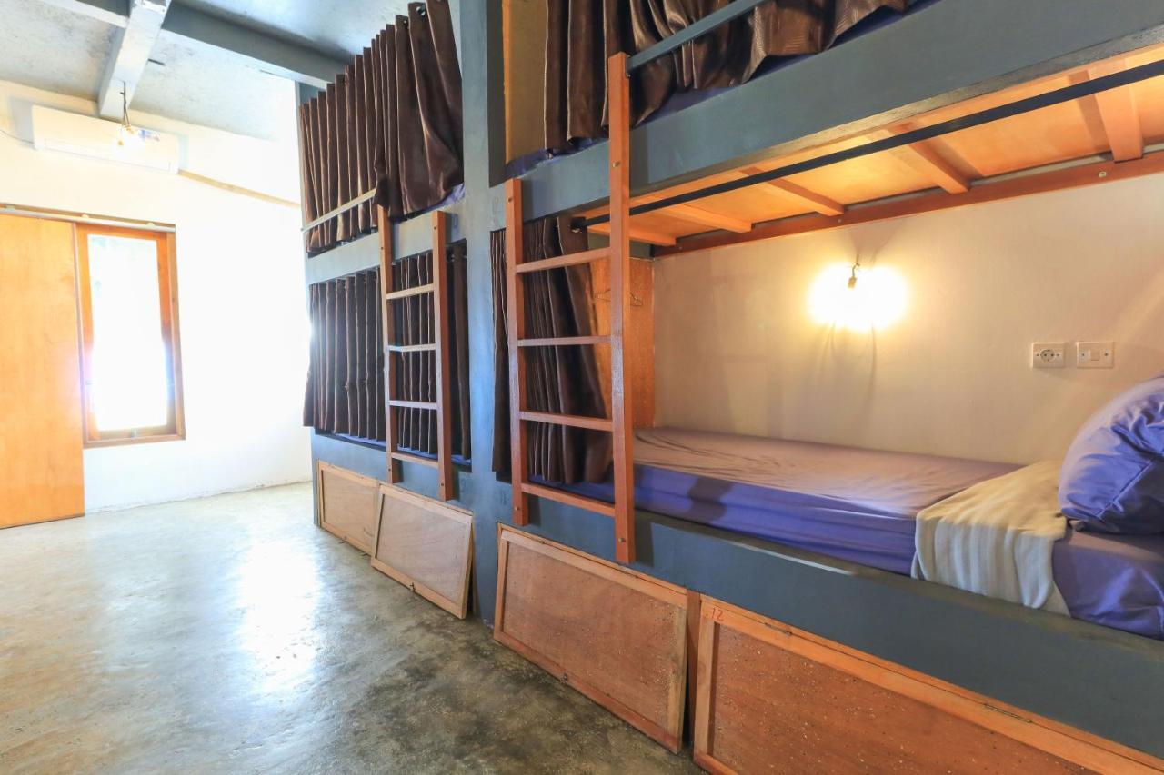 Hostel Bukit Sangcure Toyapakeh Екстериор снимка