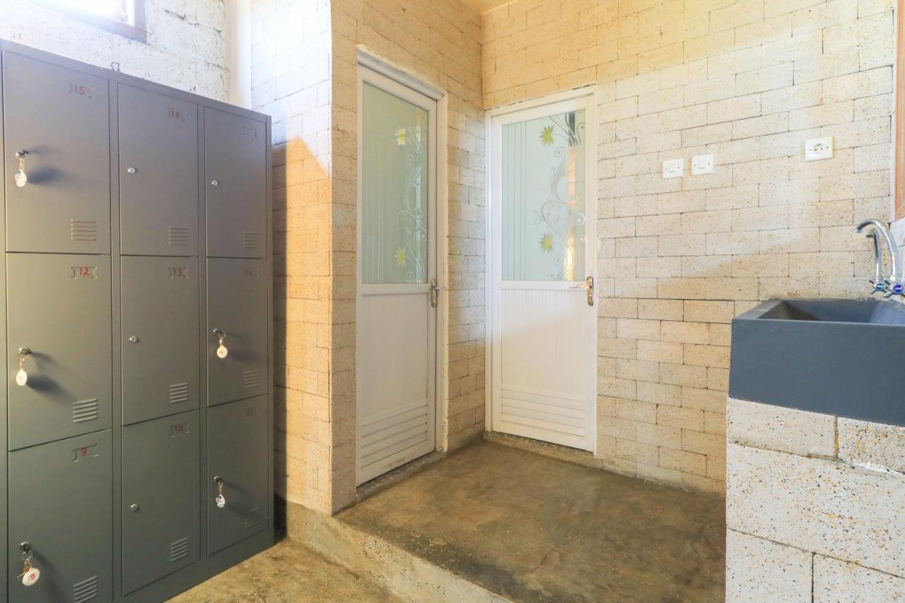 Hostel Bukit Sangcure Toyapakeh Екстериор снимка